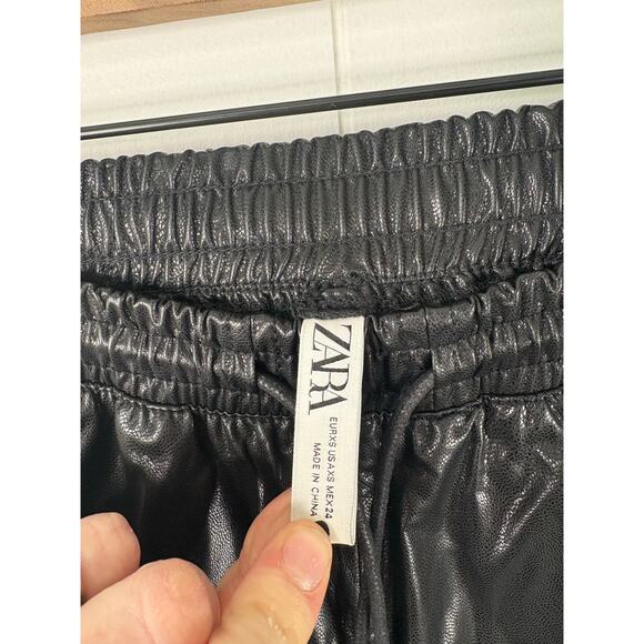 Zara Black Faux Leather Joggers Womens XS Pull On Pants Streetwear - Picture 9 of 9